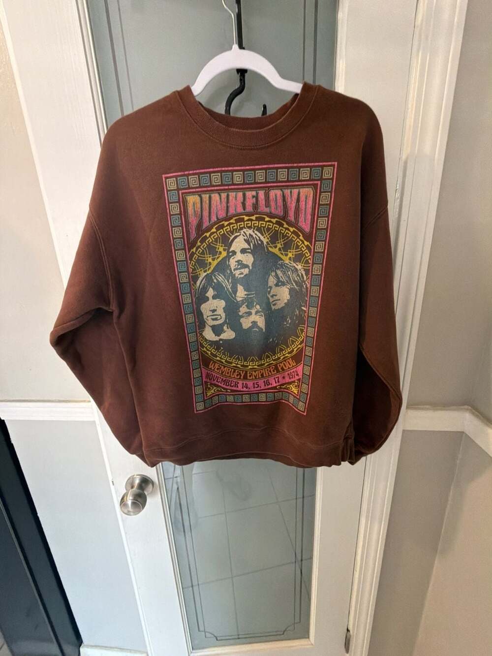Pink Floyd Wembley Empire Pool 1974 Tour Graphic Brown Pullover Sweatshirt